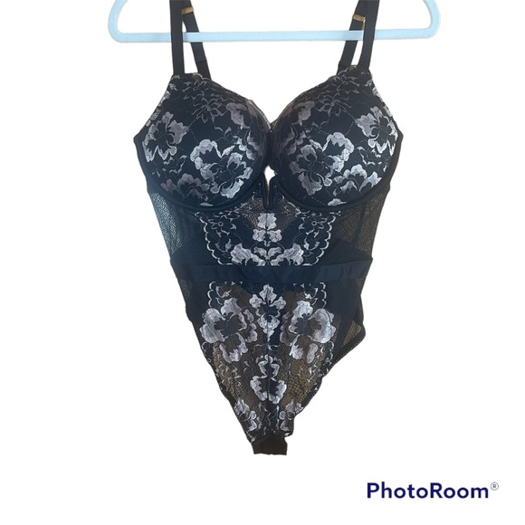 Auden Tops - New! Bodysuit